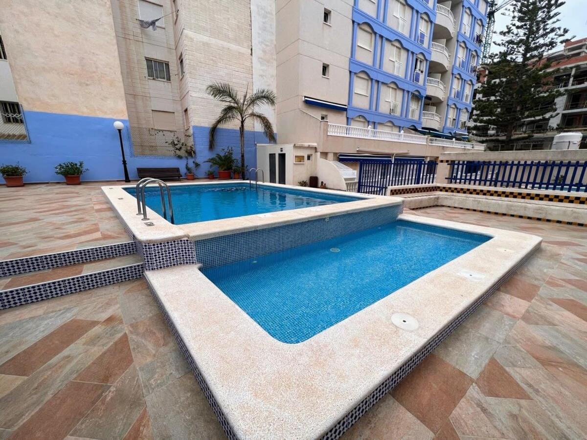 Welcoming Seafront Apartment Tv15 Torrevieja Bagian luar foto
